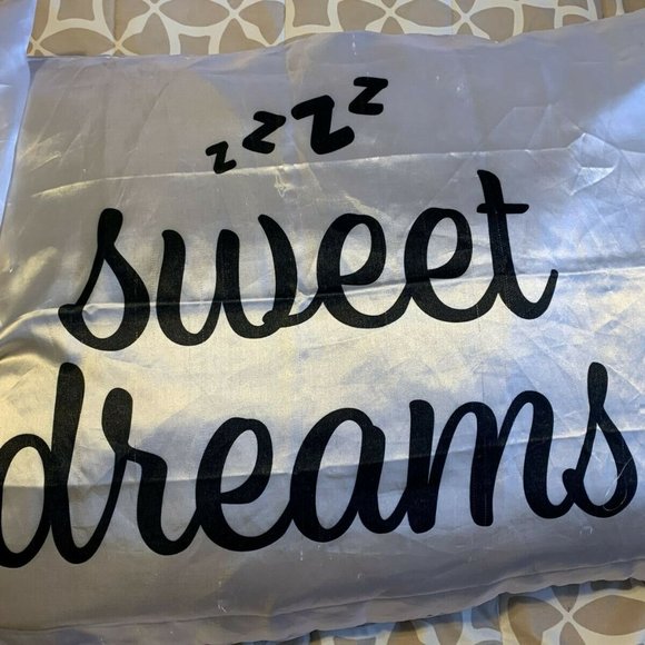 Pillowcase bundle Silky Satin GOOD NIGHT and SWEET DREAMS Standard Set 2 NEW - Picture 9 of 10